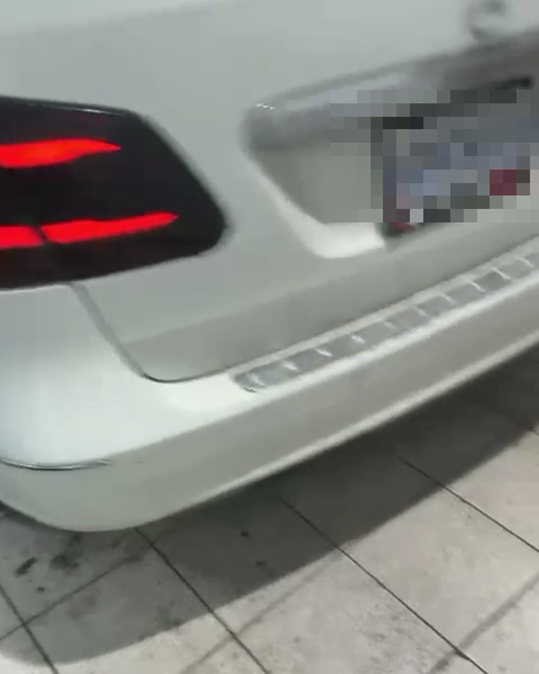 Mercedes-Benz B250 W246 rear view with a valved exhaust